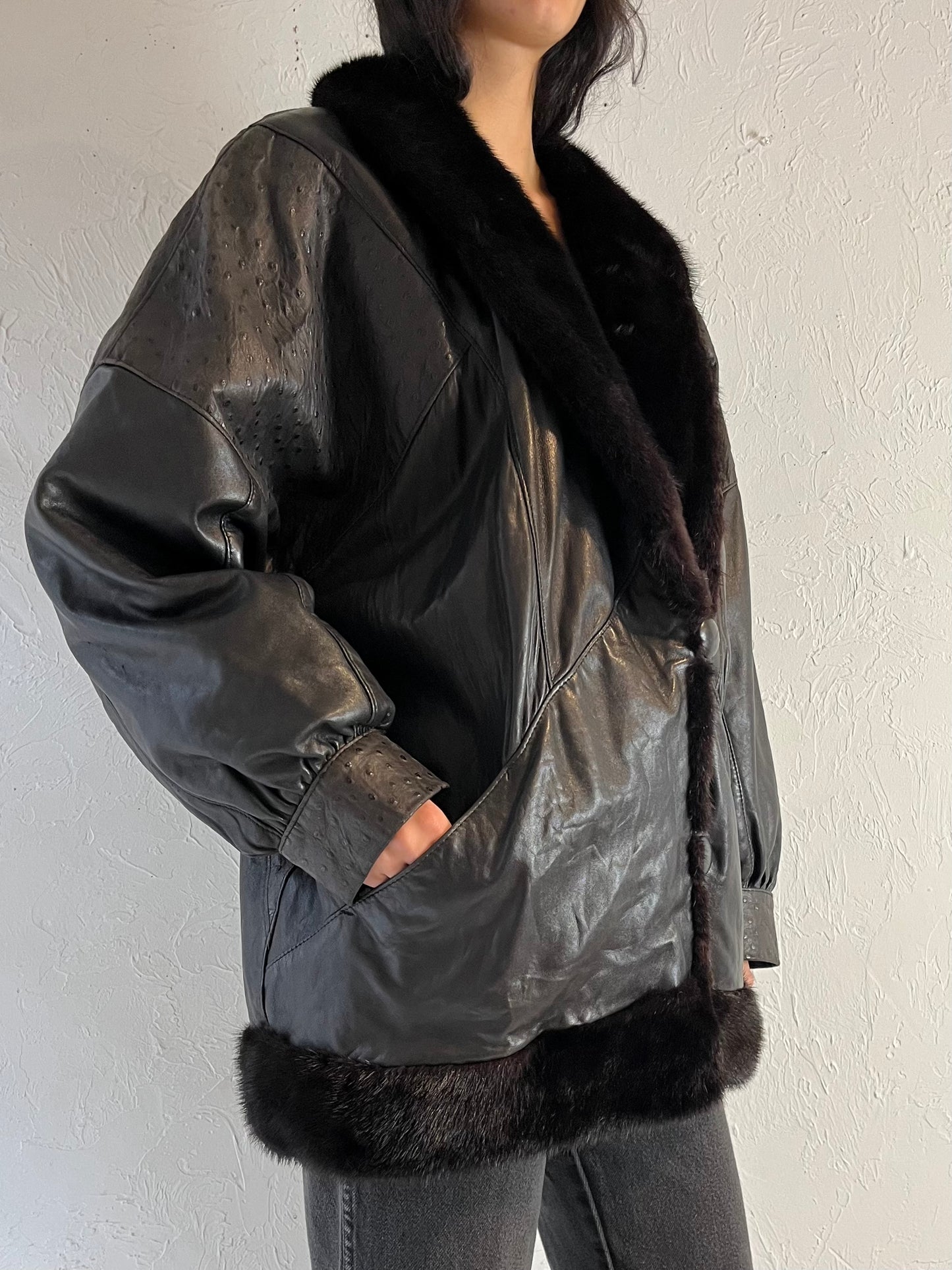 80s Black Leather Jacket / Medium