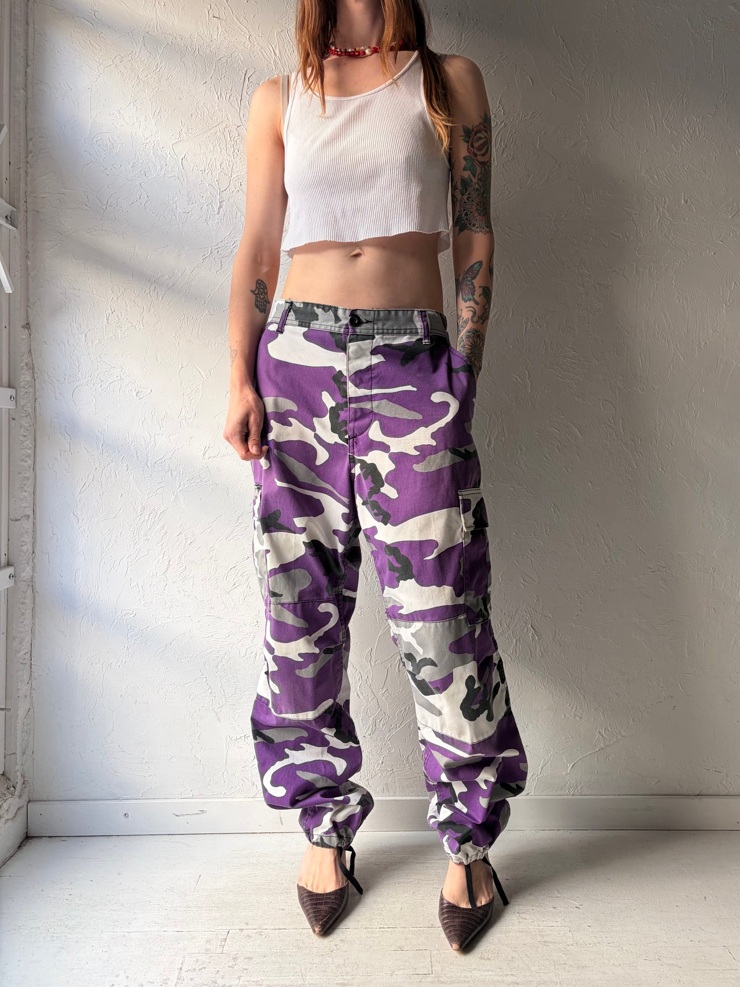 Y2K Authentic Army Purple Camouflage Pants / Vintage 2000s Military Streetwear Grunge Workwear Pants / Medium