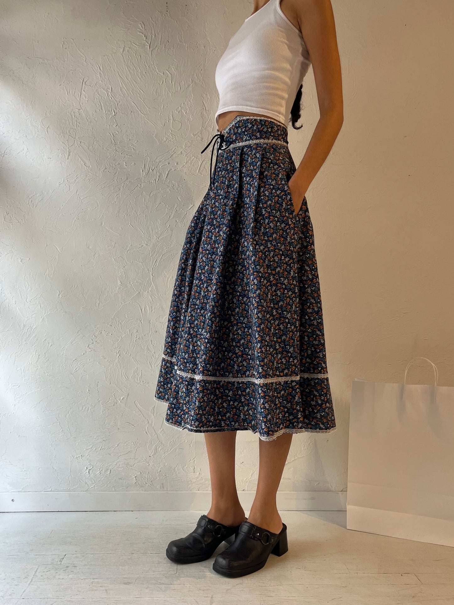 Vintage 'Glensport' Blue Floral Peasant Skirt / XS