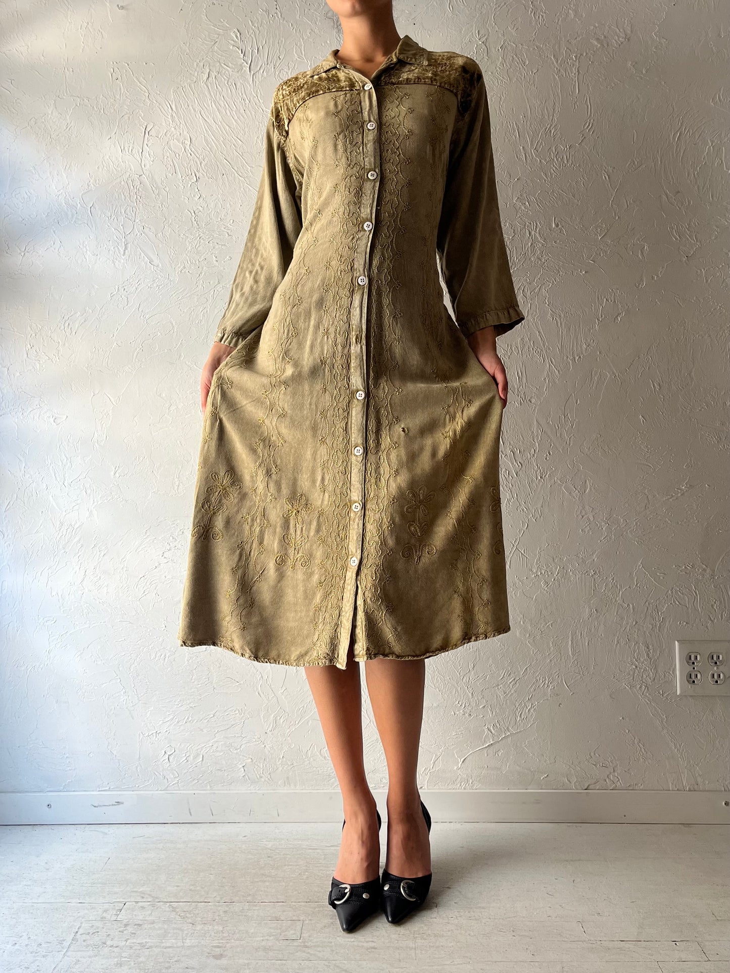 90s 'Just Cruising' Button Rayon Fairycore Midi Dress / Medium