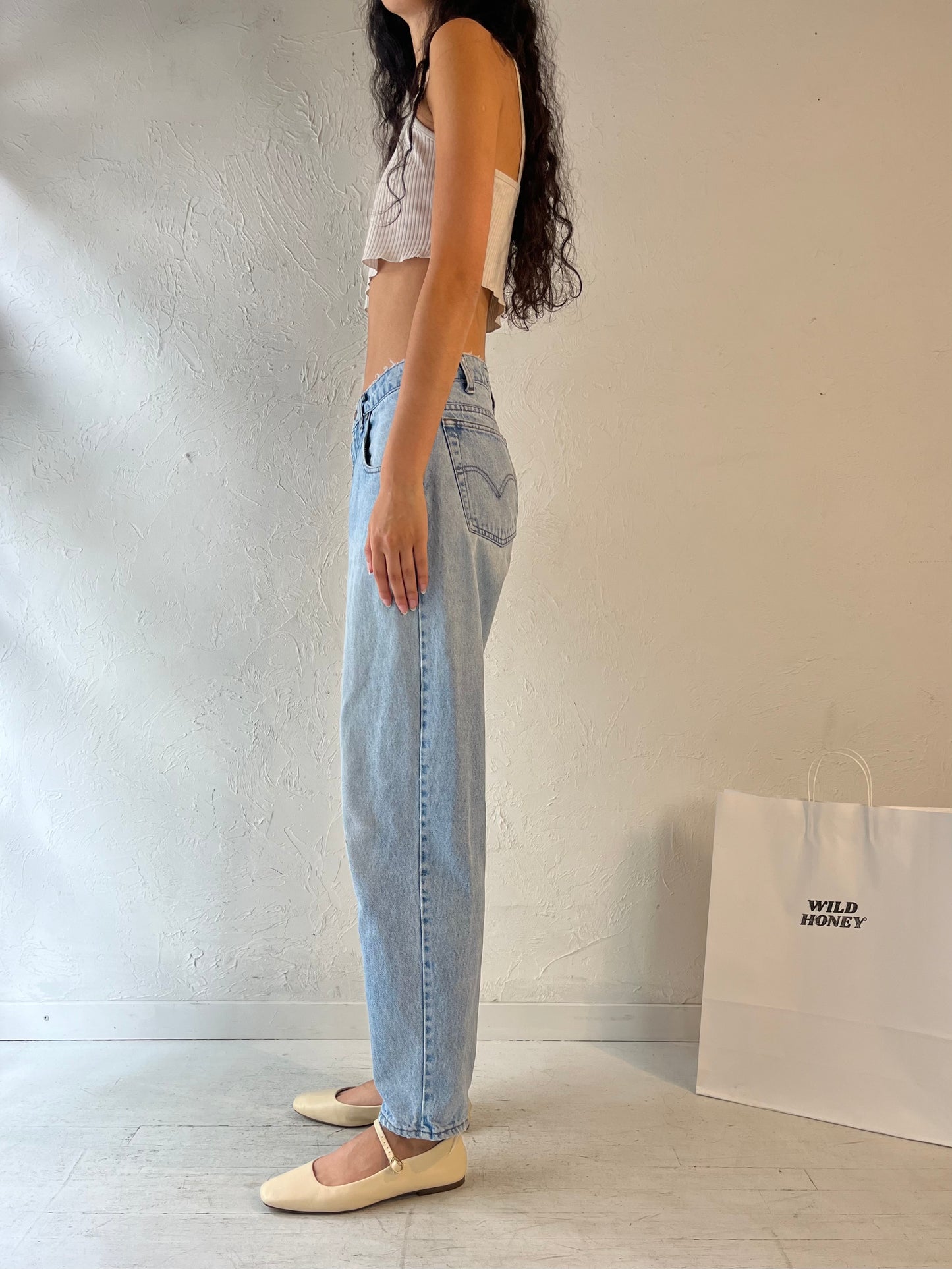 90s 'Levis' Silver Tab Loose Jeans / 28