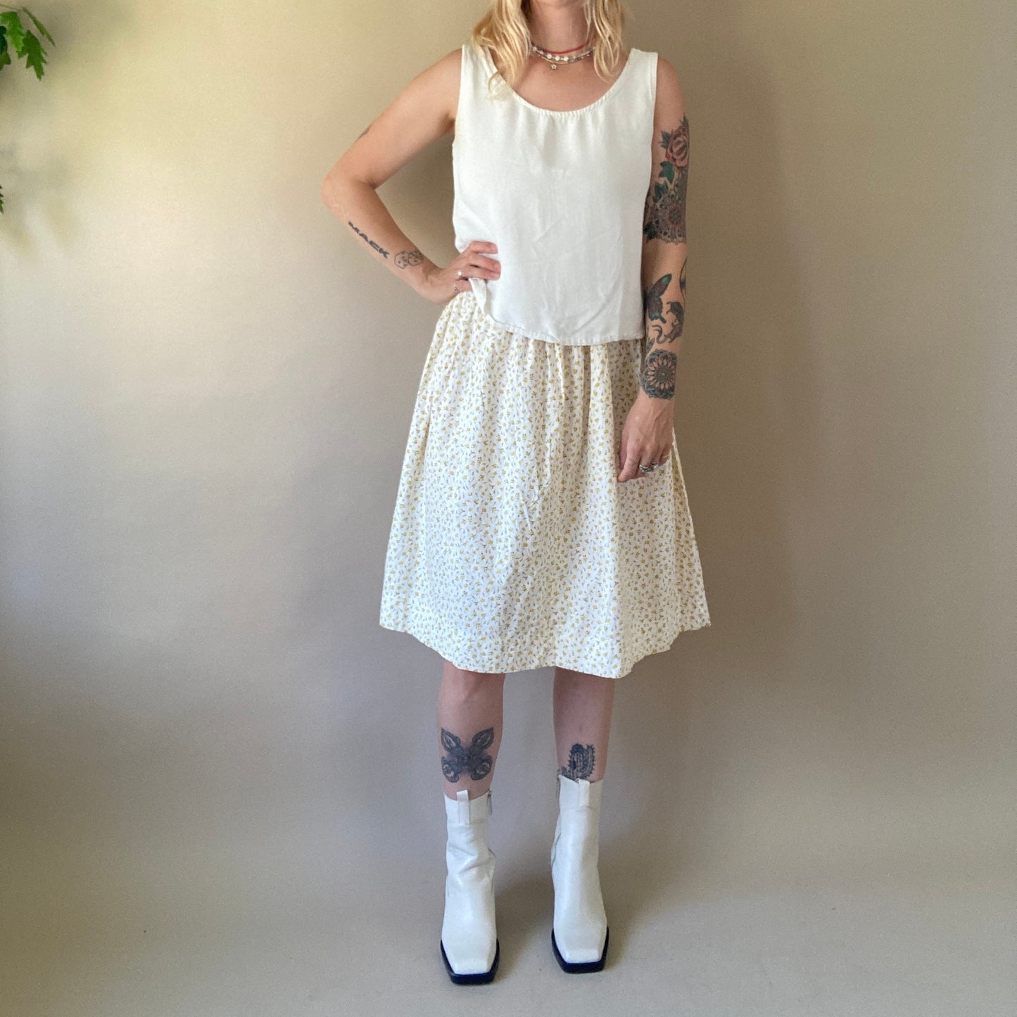 Vintage 60s cotton floral circle skirt - 1960s simple hippy flower skirt - 60s vintage boho floral skirt