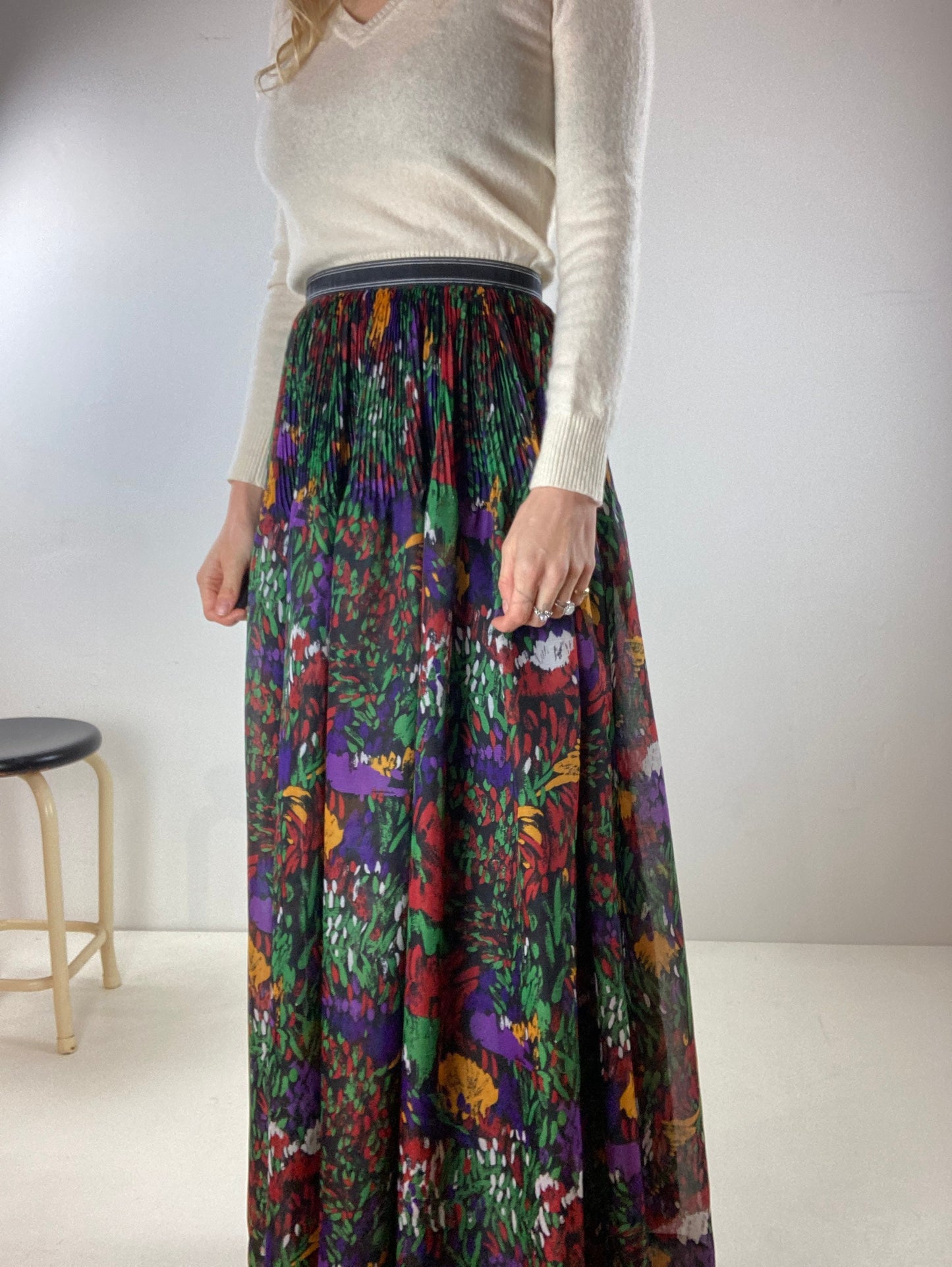 80s Flowy Floral Print Skirt / Vintage 80s Hippie Boho Full Hight Waisted Skirt / Small