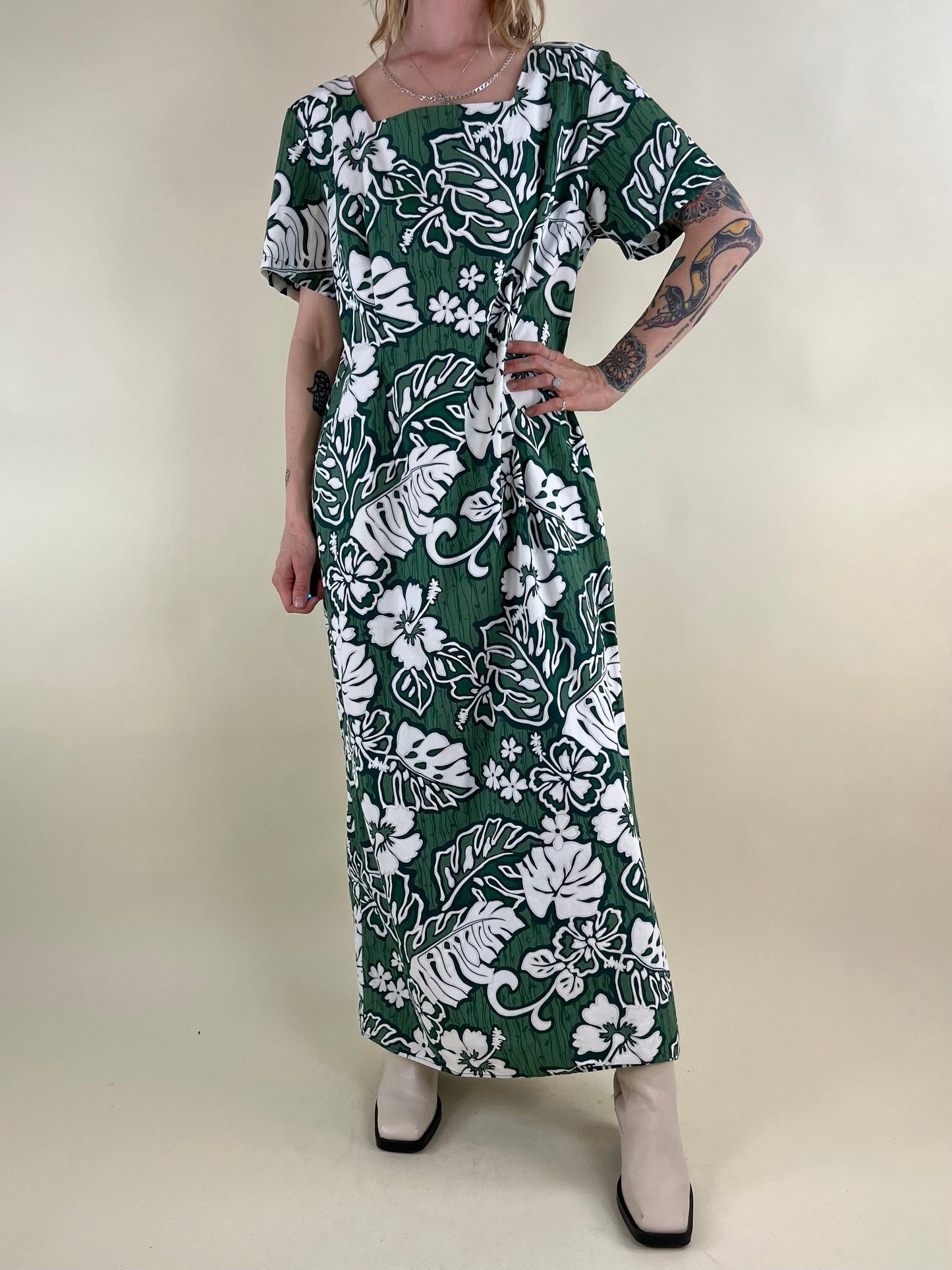 80s 'Hoku' Green Hawaiian Print Floral Muu Muu Dress / Medium