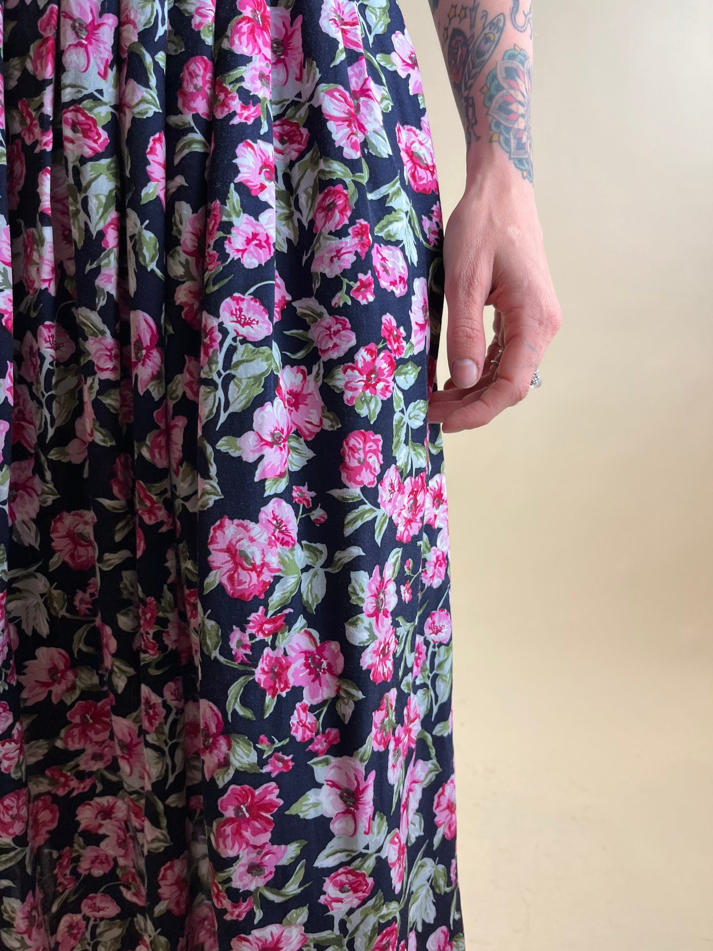 90s Floral Print Rayon Midi Skirt / Made in Canada / Small
