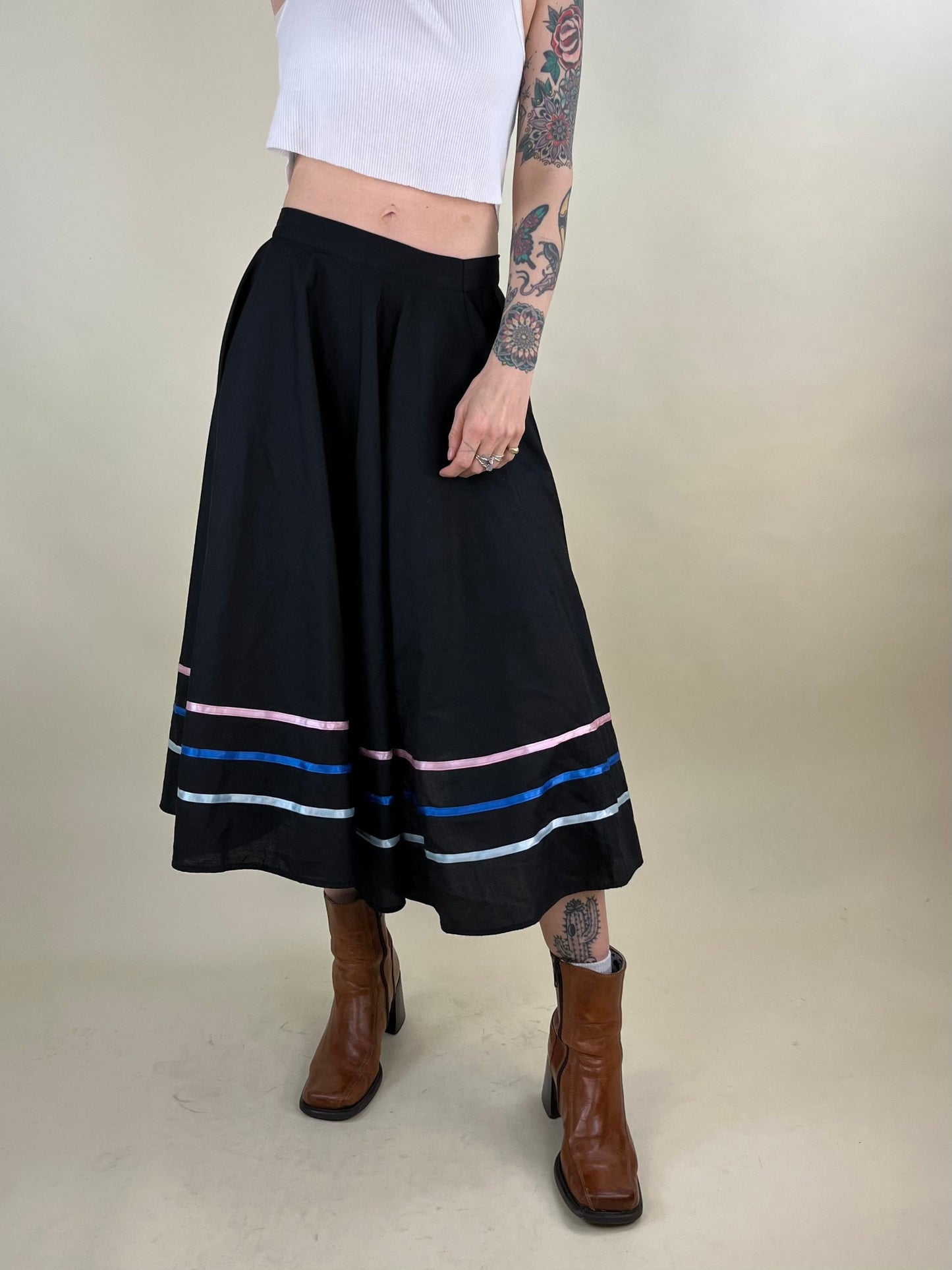 90s Black A Line Poodle Skirt / Medium