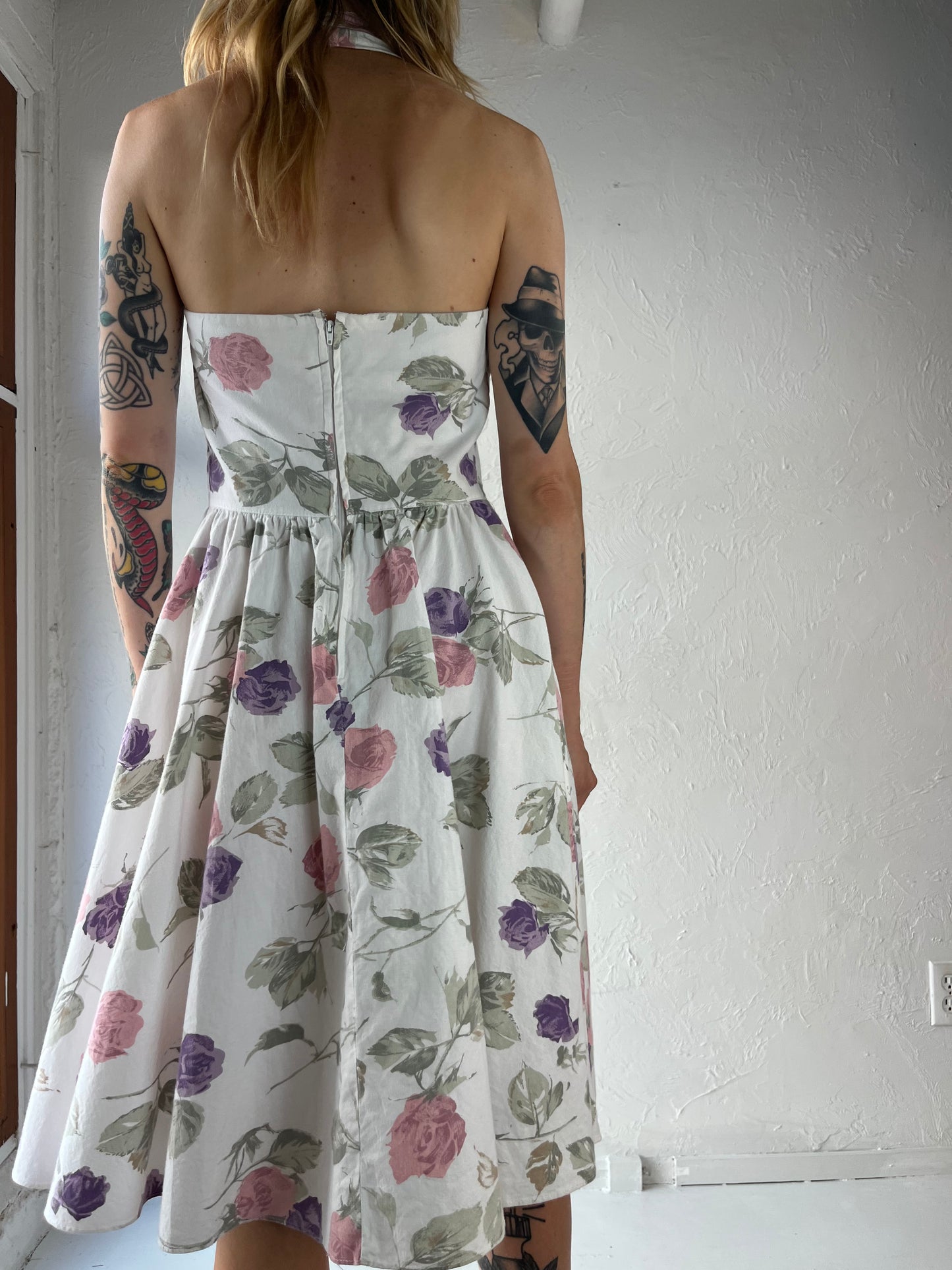 80s does 50s 'Memories' White Floral Halter Neck Circle Skirt Dress / Medium
