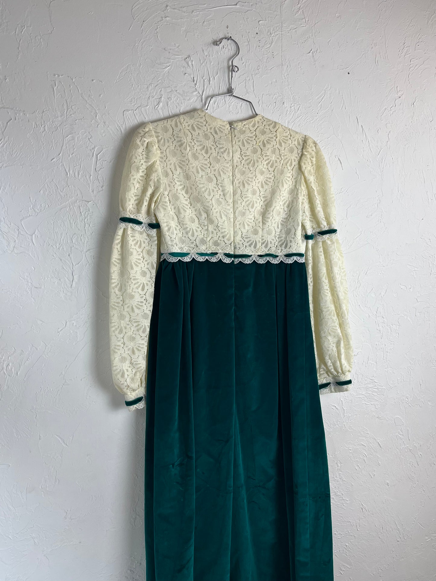 70s Green Velvet and White Lace Long Sleeve Formal Long Prom Dress / Small