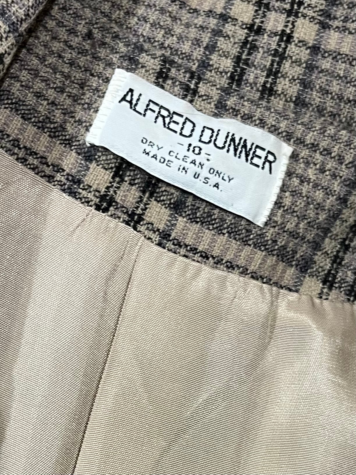 90s 'Alfred Dunner' Beige Plaid Blazer Jacket / Medium