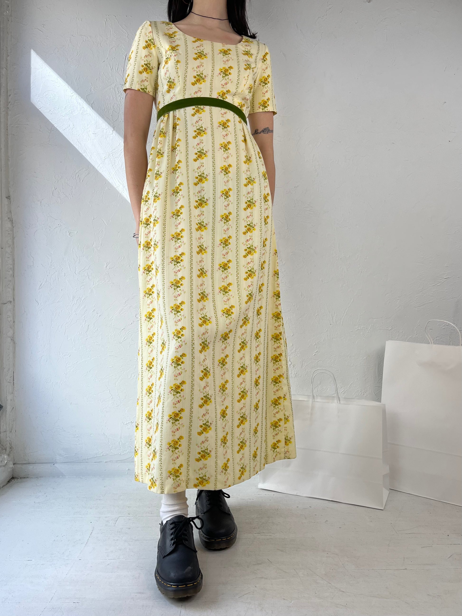 Short sales 70s dress