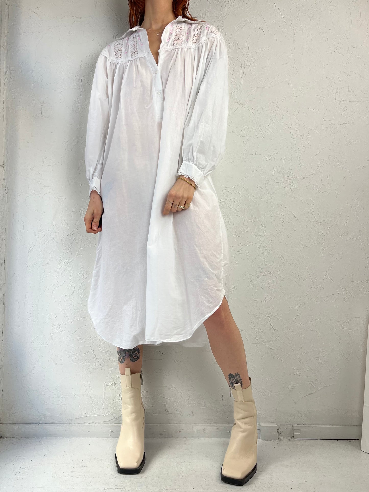 90s 'Nicole' White Cotton Embroidered Long Sleeve Night Dress / Small