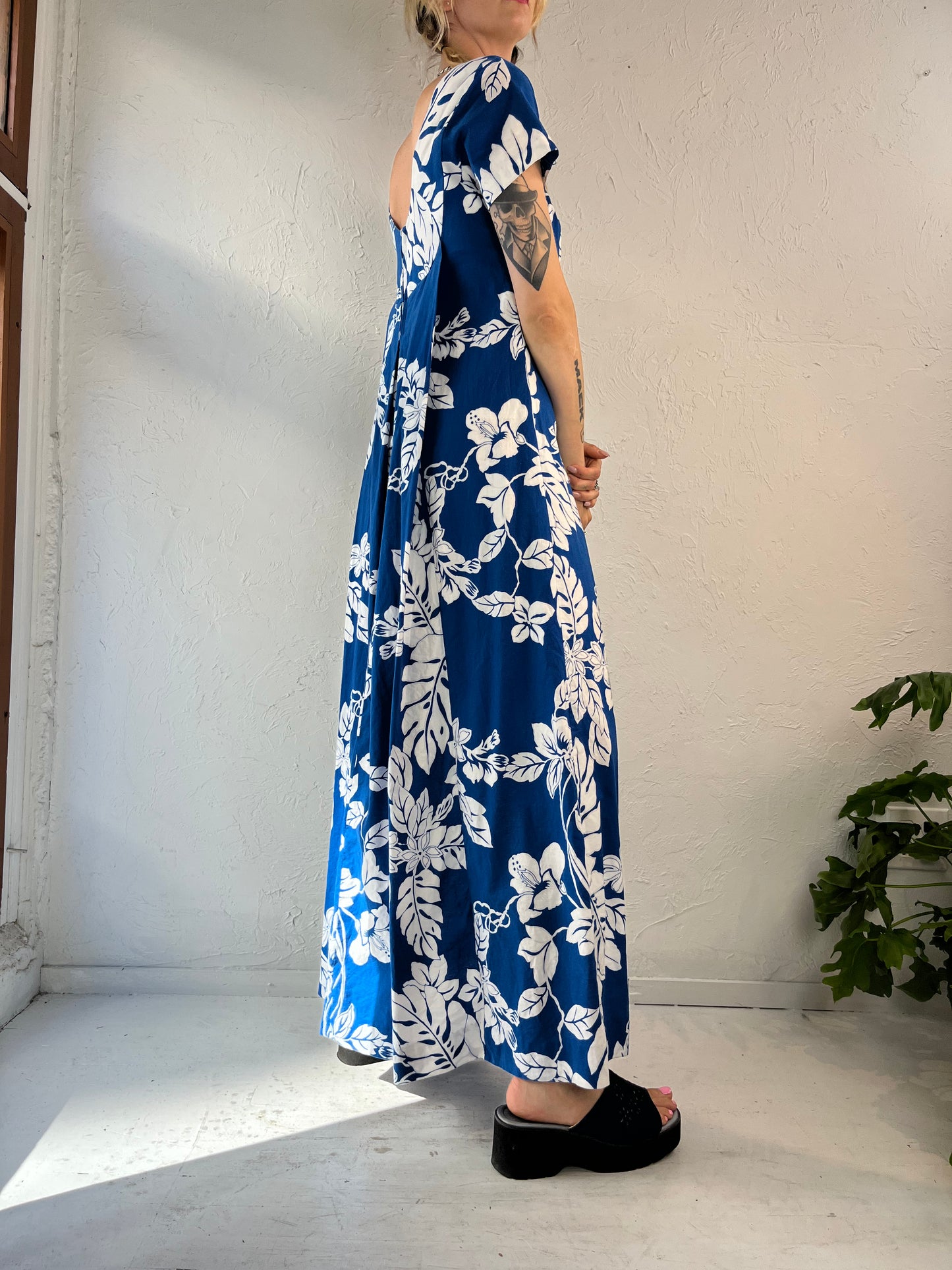 90s Blue Hawaiian Tropical Print Maxi Dress / Small