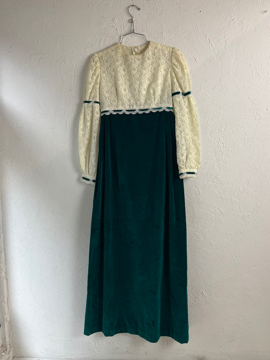 70s Green Velvet and White Lace Long Sleeve Formal Long Prom Dress / Small