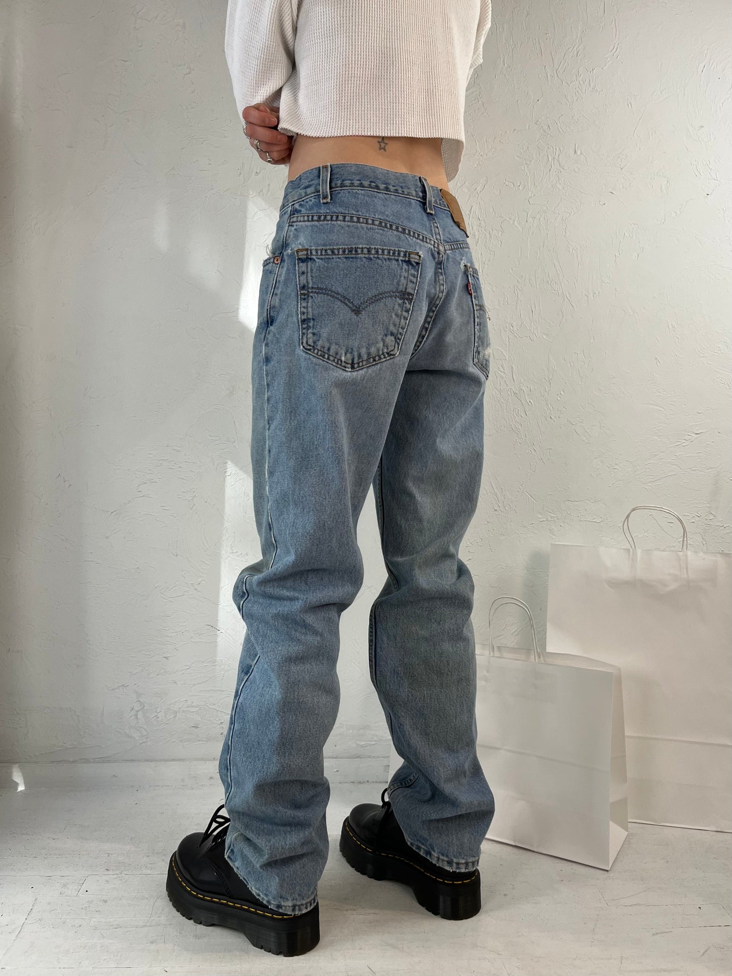 Y2K 'Levis' 505 Medium Wash Jeans / 30"