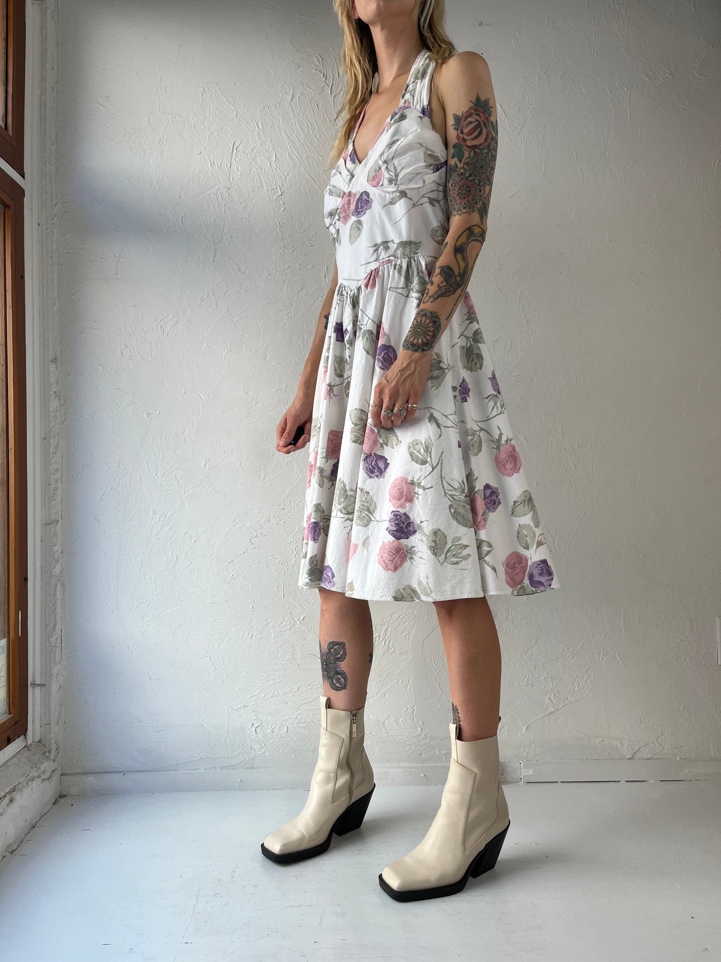 80s does 50s 'Memories' White Floral Halter Neck Circle Skirt Dress / Medium